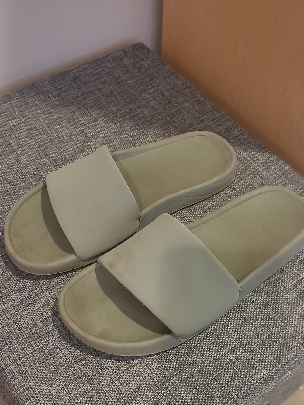 Boy's/Girl's Slide Sandals in Light Sage Green